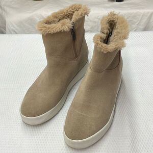 Blondo Waterproof Faux Fur Lined Side Zip Ankle Boot Size 7.5